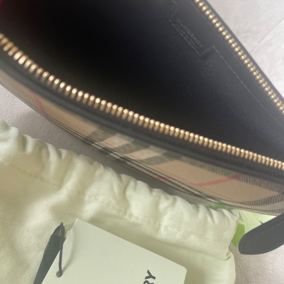 Burberry Olympia Bag - Authentic - Picture 4 of 4